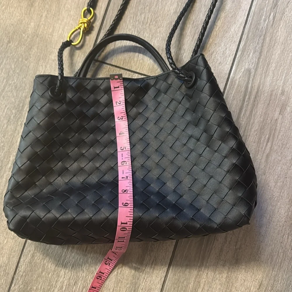 Bottega inspired andiamo bag - Picture 9 of 11